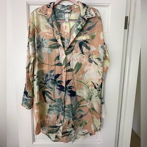 NWT Stars Above sleep shirt. Size L